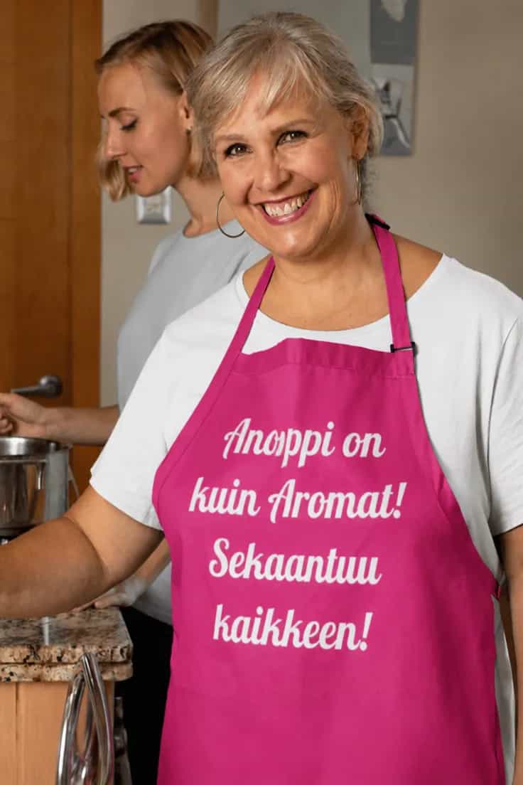 Esiliina Anoppi kuin Aromat – Anoppi on kuin Aromat!