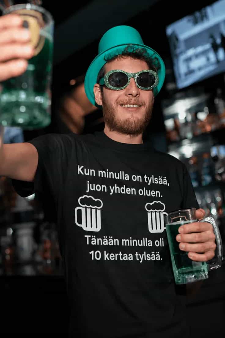 Hauska t-paita Tylsyys ja olut – Kun minulla on tylsää,