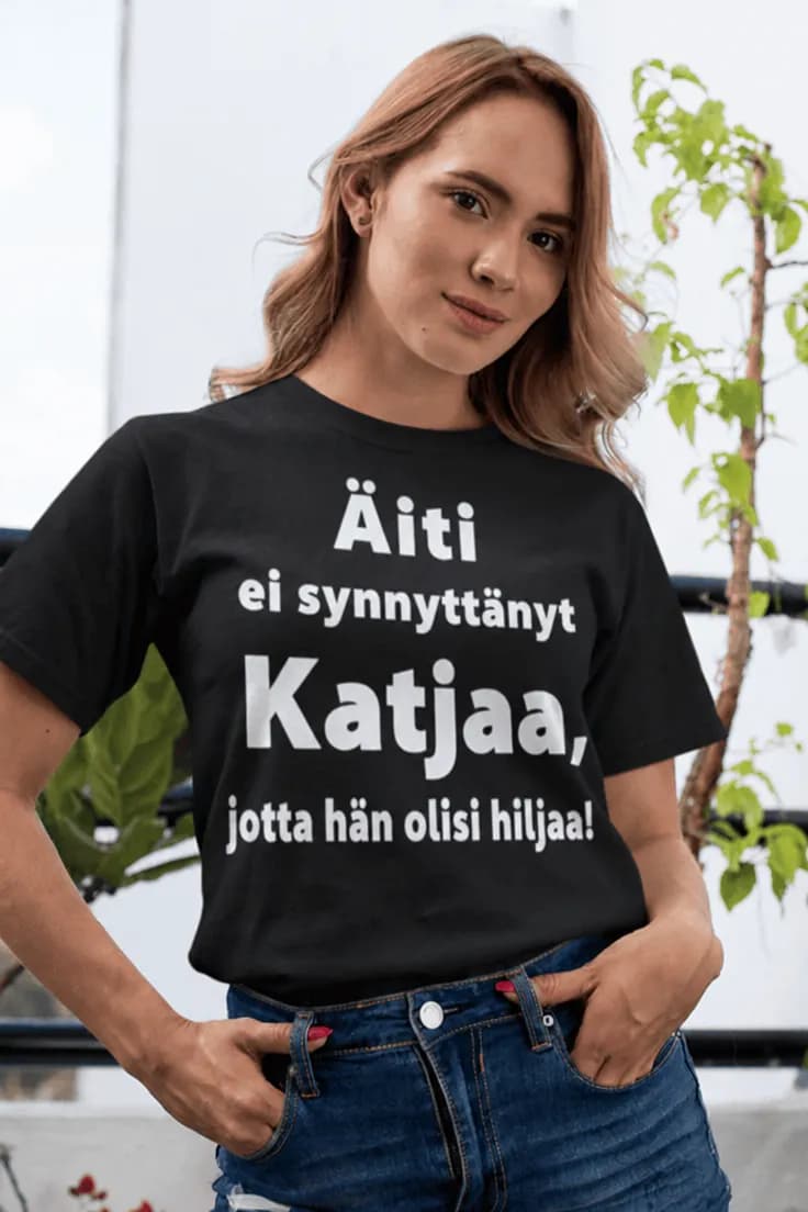 Hauska t-paita En ole hiljaa nimellä – Äiti