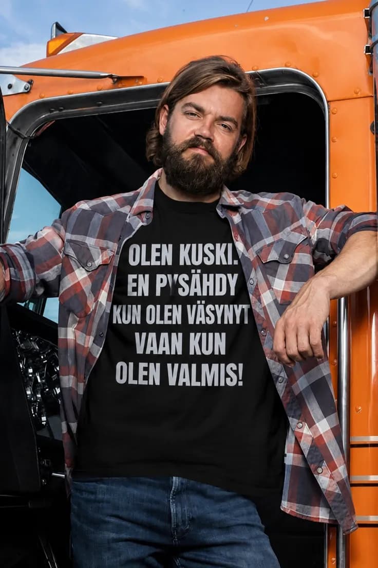 Hauska t-paita Olen kuski – OLEN KUSKI