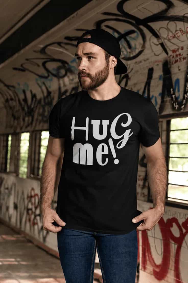 Hauska t-paita Hug me
