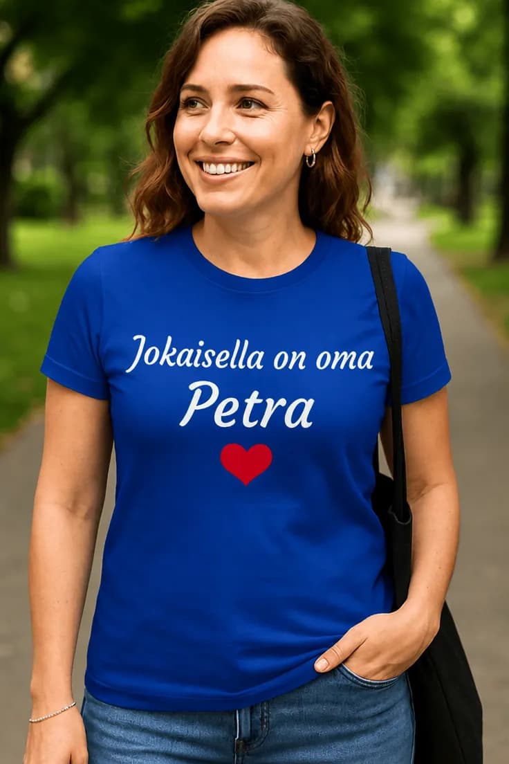 Hauska t-paita Jokaisella on oma nimellä