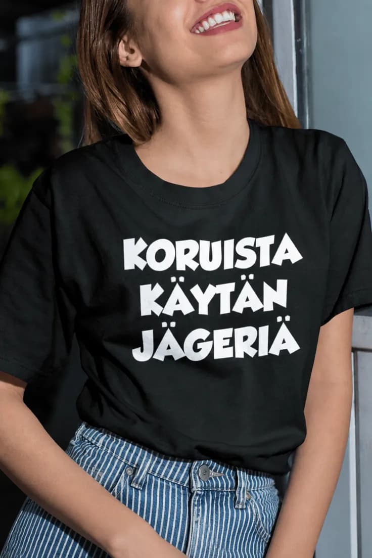 Hauska t-paita Koruista käytän jägeriä