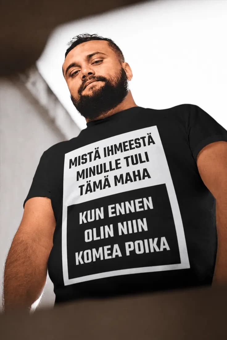 Hauska t-paita Mistä tuli tämä maha – MISTÄ IHMEESTÄ