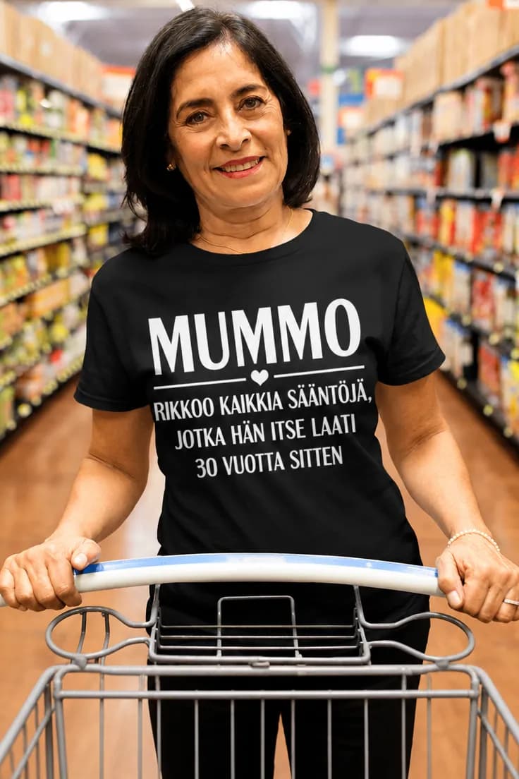 Hauska t-paita Mummo rikkoo sääntöjä