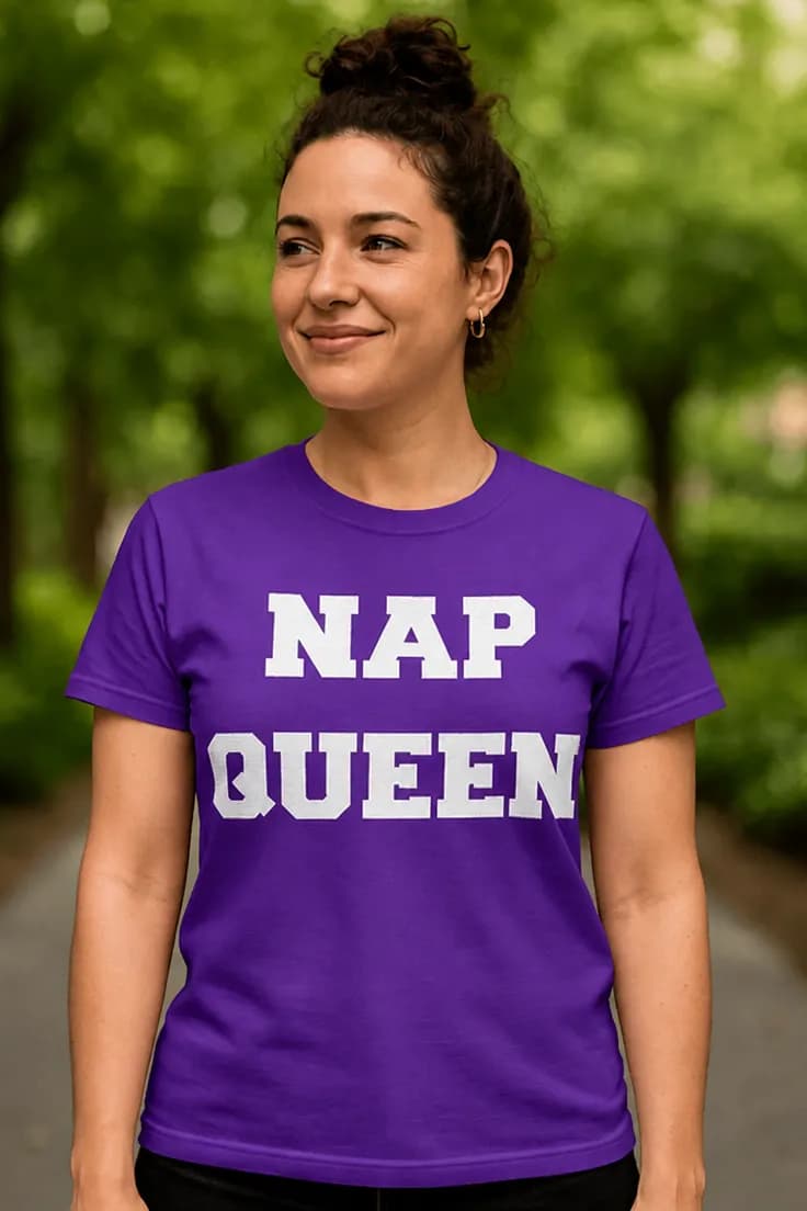 Hauska t-paita Nokosten kuningatar NAP QUEEN