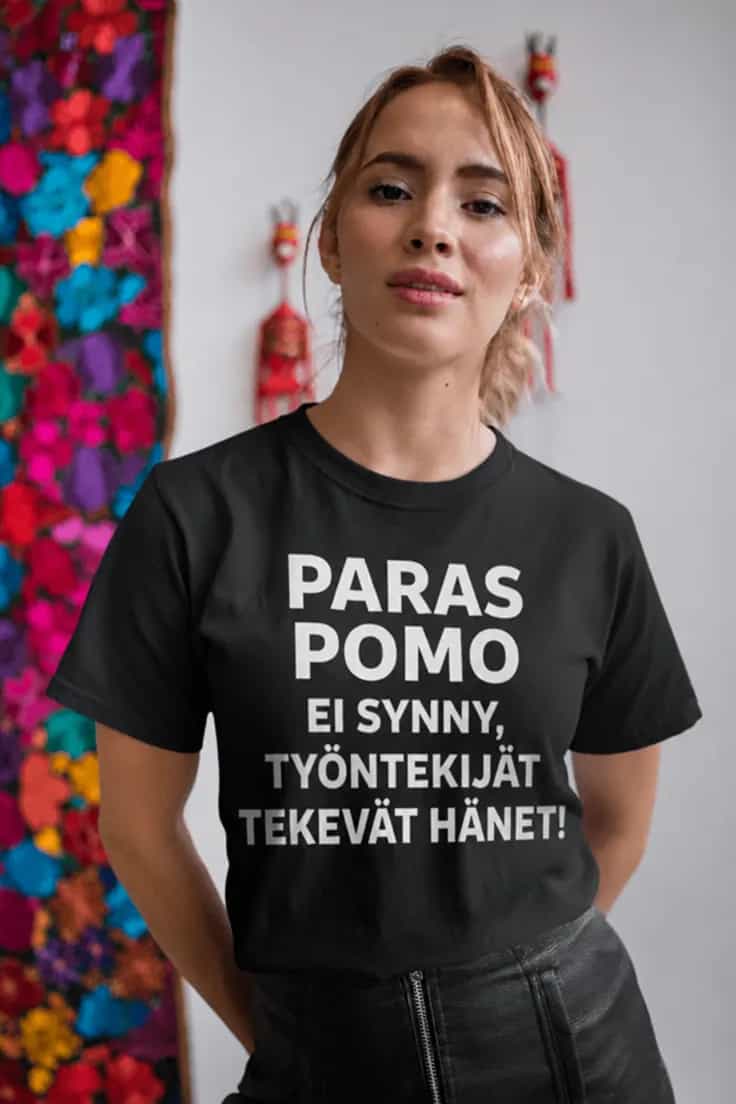 Hauska t-paita Paras pomo – PARAS POMO EI SYNNY,