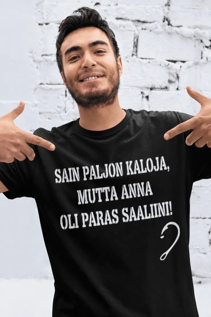 Hauska t-paita Paras saalis kalastajalle nimellä