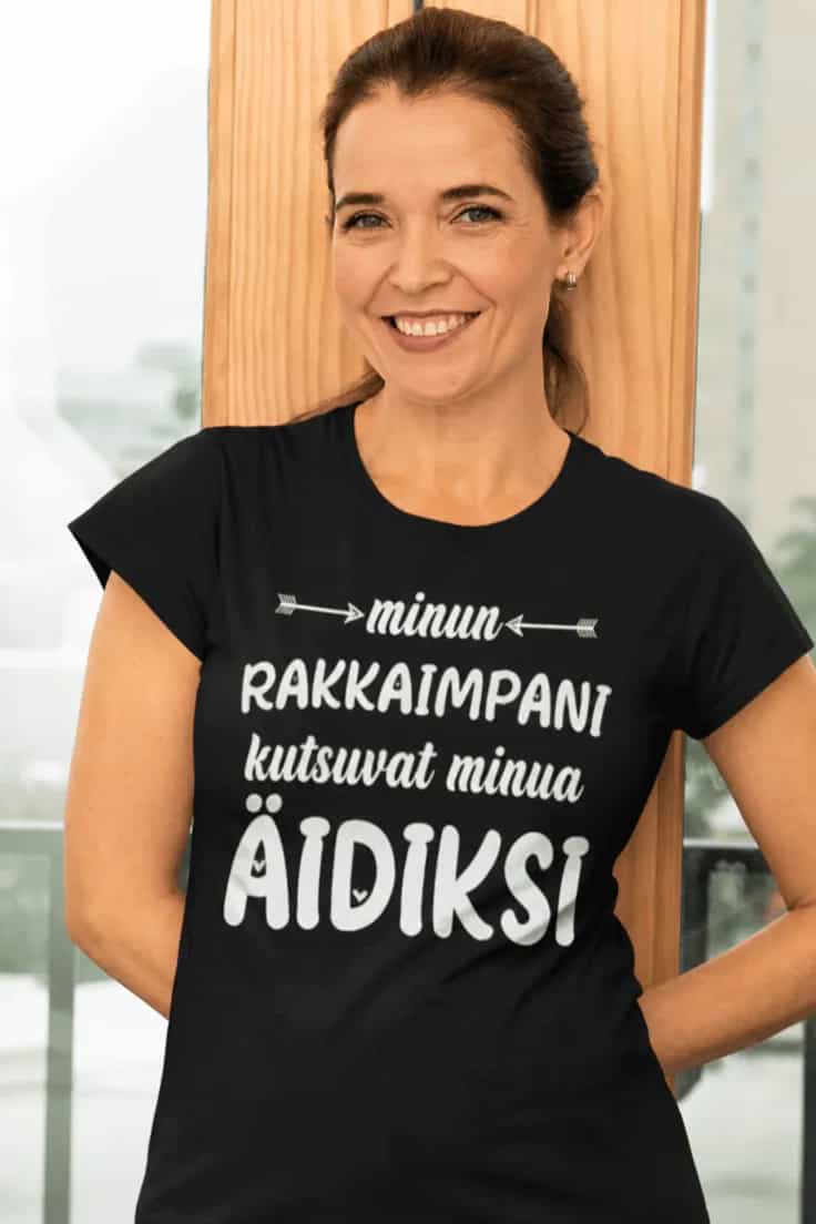 Hauska t-paita Rakkaimmat kutsuvat äidiksi