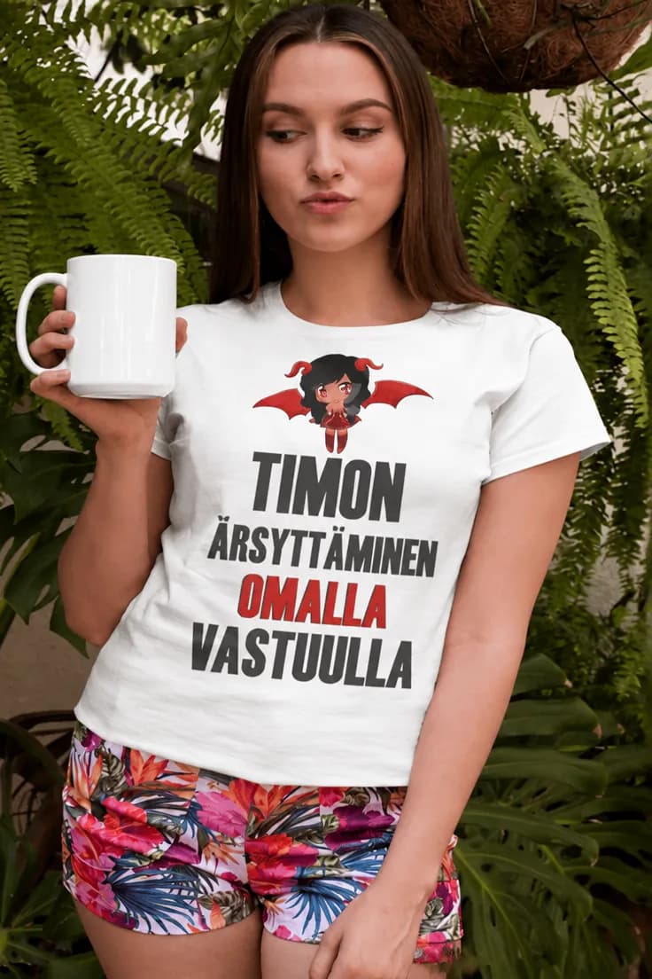 T-paita Ärsyttäminen omalla vastuulla – nimi valinnan mukaan