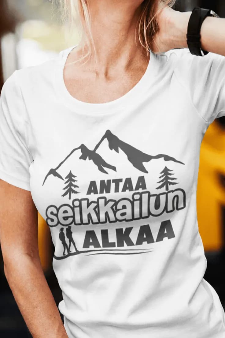 Hauska t-paita Seikkailu alkakoon – ANTAA seikkailun ALKAA