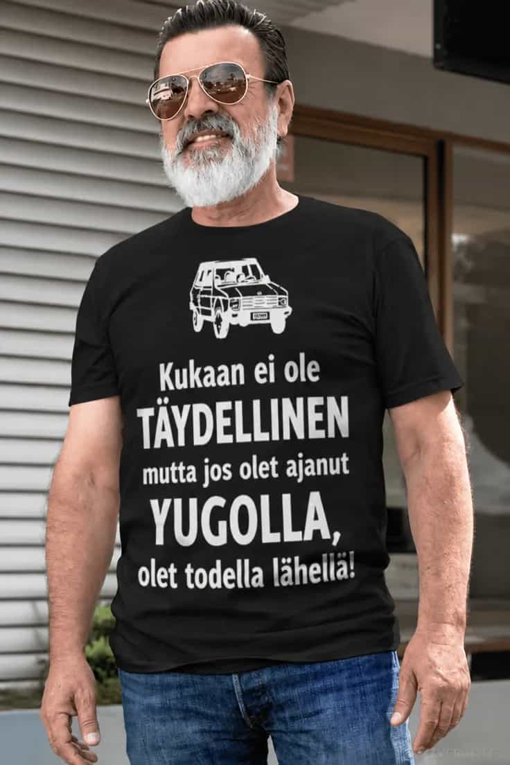 T-paita Täydellinen koska ajoin valitsemallasi automerkillä