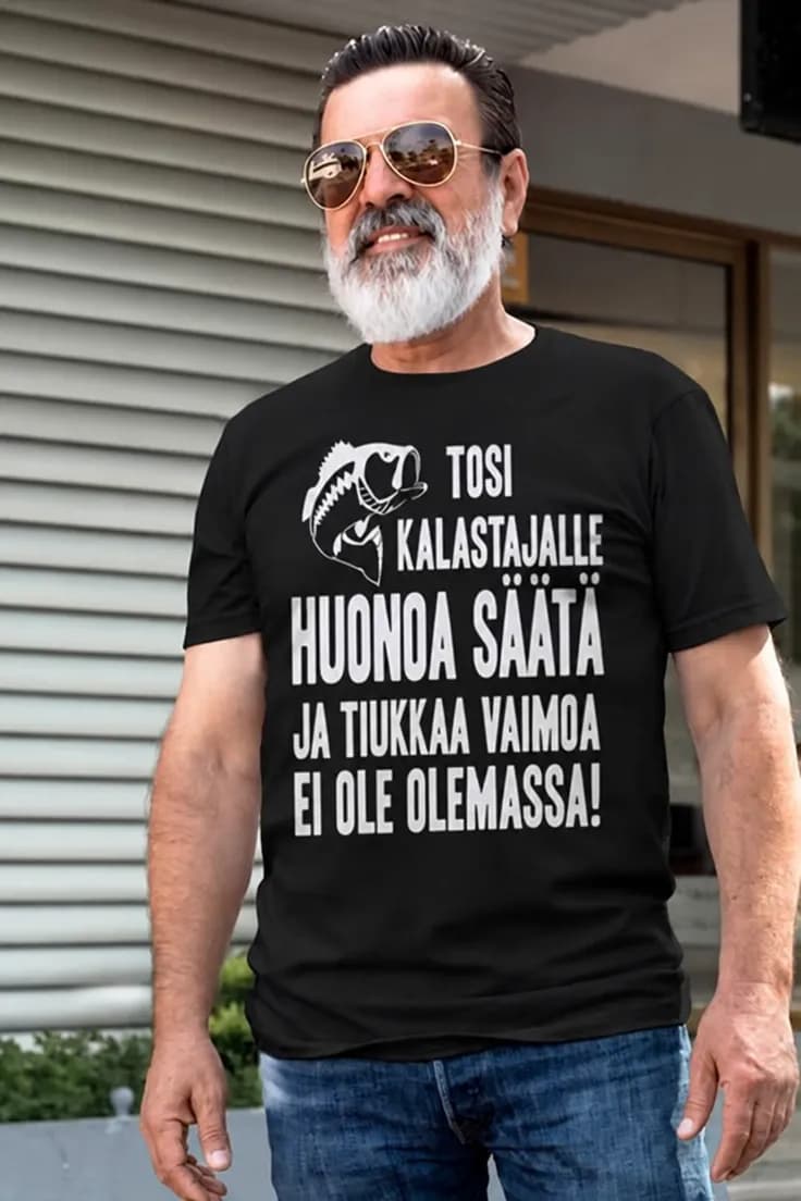 Hauska t-paita Tosi kalastaja – TOSI KALASTAJALLE
