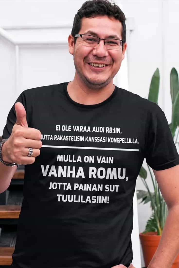 Hauska t-paita Vanha romu – EI OLE VARAA AUDI R8:IIN