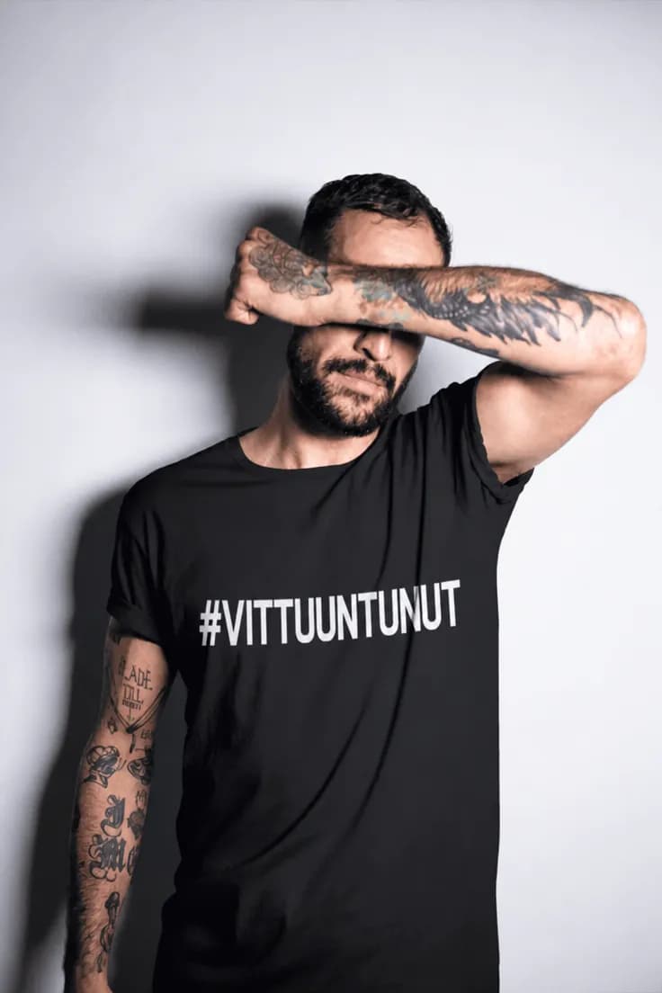 Vittuuntunut t-paita – punainen versio