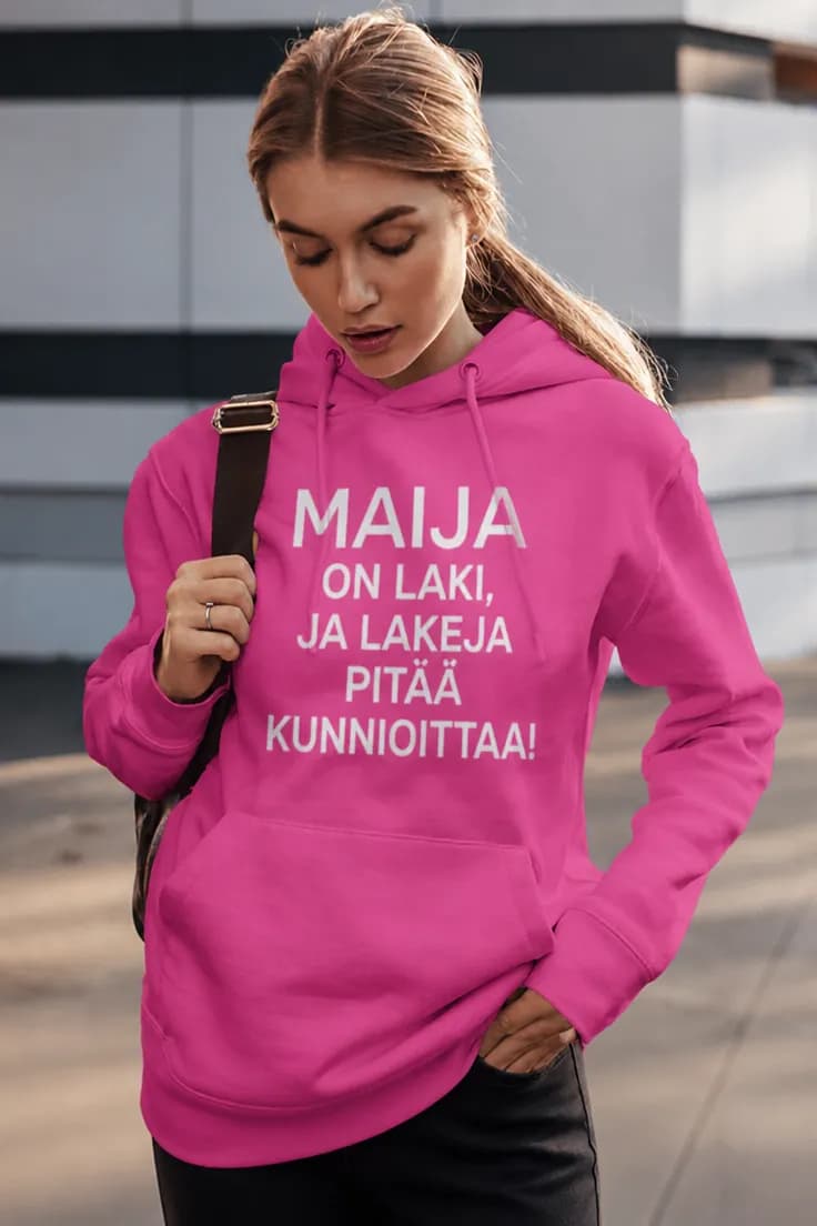 Villapaita Laki nimellä – MAIJA ON LAKI