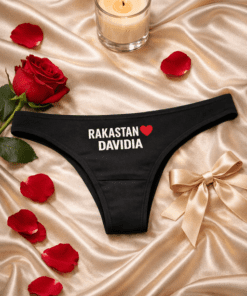 Naisten stringit I LOVE (oma nimi)