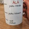 Hauska muki Älä puhu minulle humoristisella tekstiprintillä