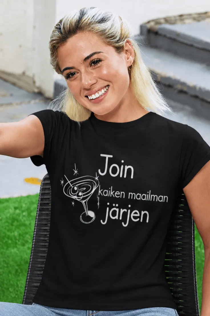 Hauska t-paita Kaiken maailman järki humoristisella Join kaiken maailman järjen. -painatuksella