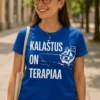 Hauska t-paita Kalastus on terapiaa kalastajalle lahjaksi