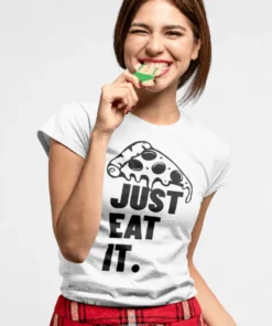 Hauska t-paita Pizzateemainen JUST EAT IT. -printillä