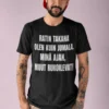 Hauska t-paita Ratin takana kuin jumala humoristisella autoilija-aiheisella painatuksella