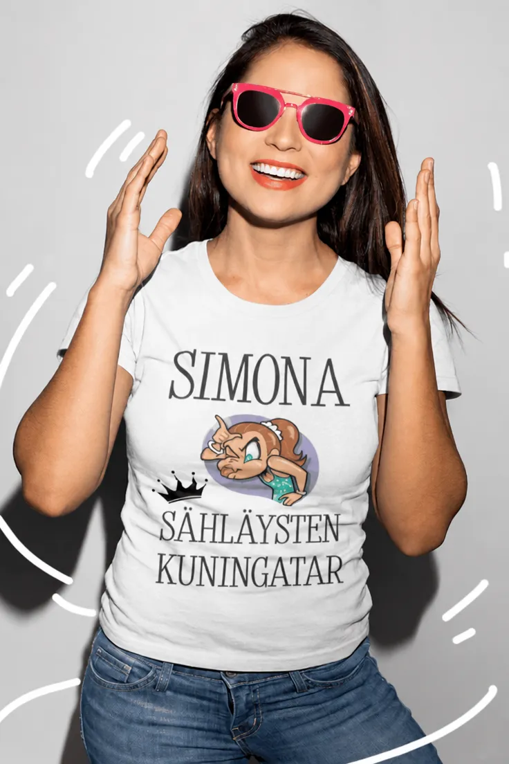 Hauska t-paita sähläysten kuningatar nimellä, painatuksella SIMONA SÄHLÄYSTEN KUNINGATAR