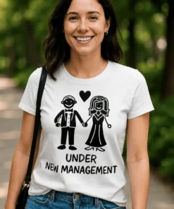 Hauska t-paita Uudessa johdossa, jossa teksti 25 UNDER NEW MANAGEMENT