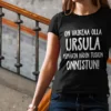 Hauska t-paita Vaikea olla nimellä Ursula -tekstillä lahjaksi