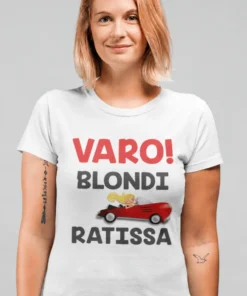 Hauska t-paita Varo blondi ratissa tekstillä VARO! BLONDI RATISSA.