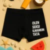 Hauskat bokserit lahjaksi tekstillä OLEN SEKSI ILMANKIN TÄTÄ
