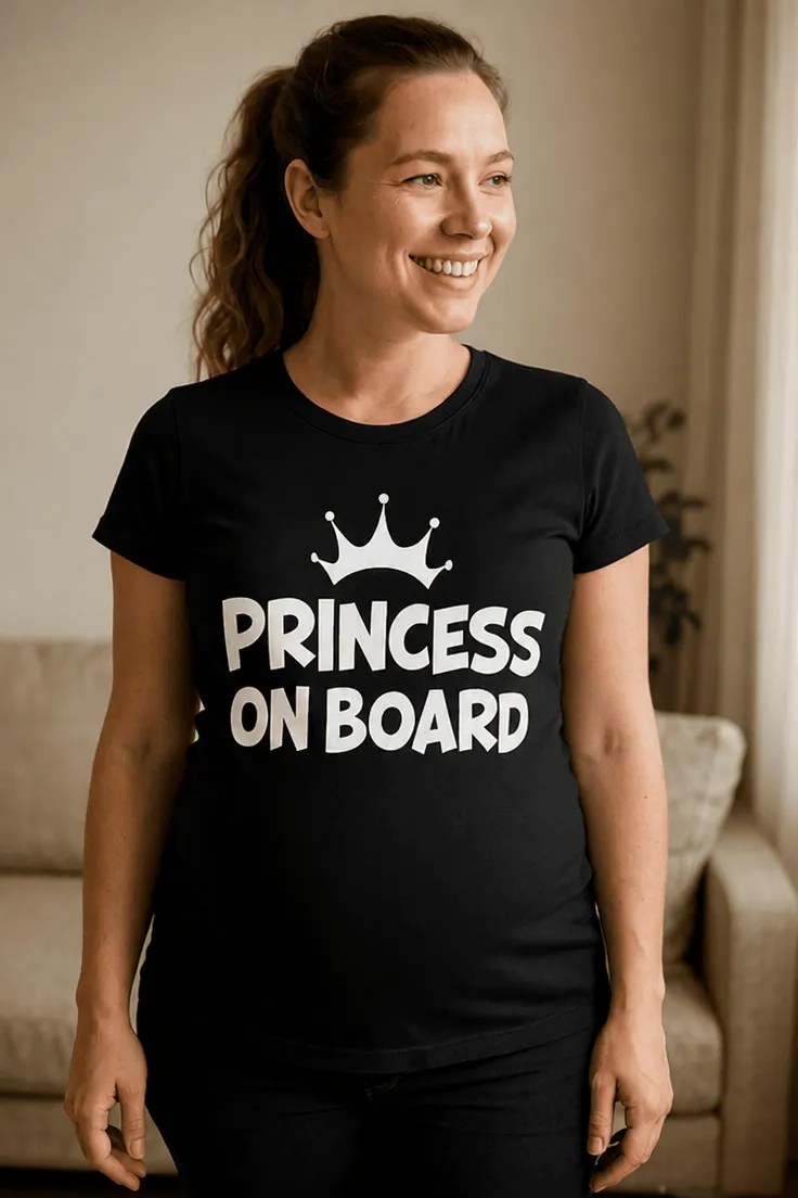 Äitiys t-paita Prinsessa kyydissä, hauska odotusajan lahjapaita tekstillä PRINCESS ON BOARD