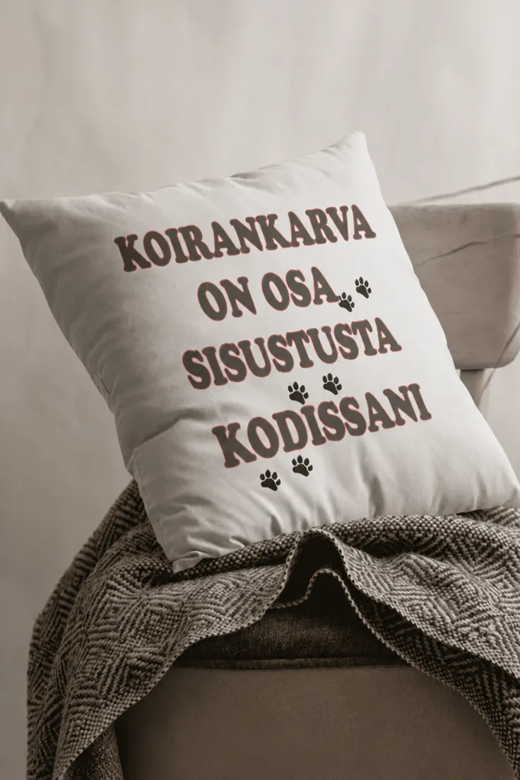 Koristetyyny Koirankarva on sisustusta hauskalla koira-aiheisella tekstillä