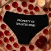 Naisten alusvaatteet Property of valitse nimi lahja synttäreille tai polttareihin